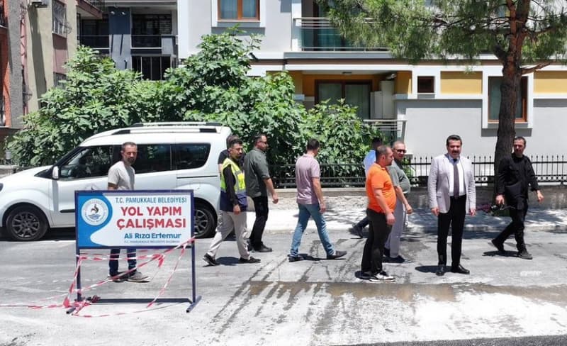 Pamukkale Belediyesi Yunus Emre Mahallesi'nde İkinci Etap Üstyapı Çalışmalarına Başladı