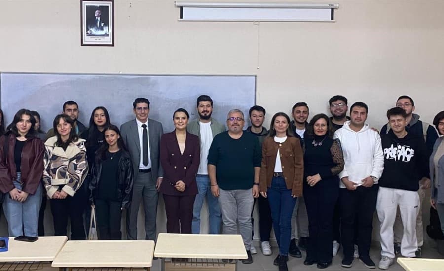 Habere ilişkin geniş açı fotoğraf